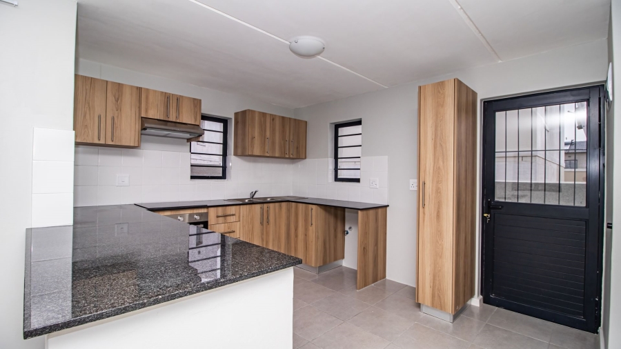 To Let 3 Bedroom Property for Rent in Rivergate Western Cape